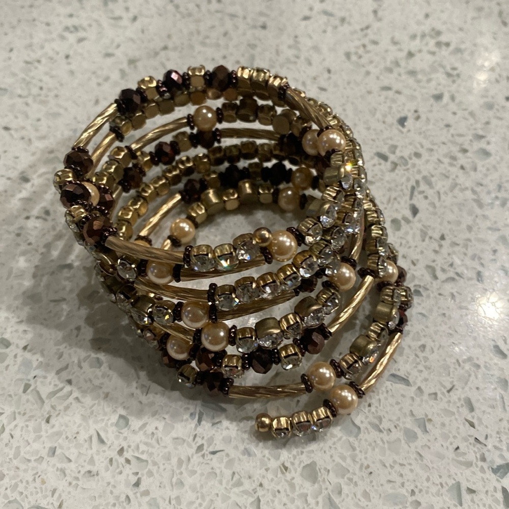 Bracelet around